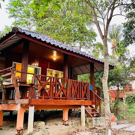 Marina Resort Koh Phayam Ranong Exterior foto