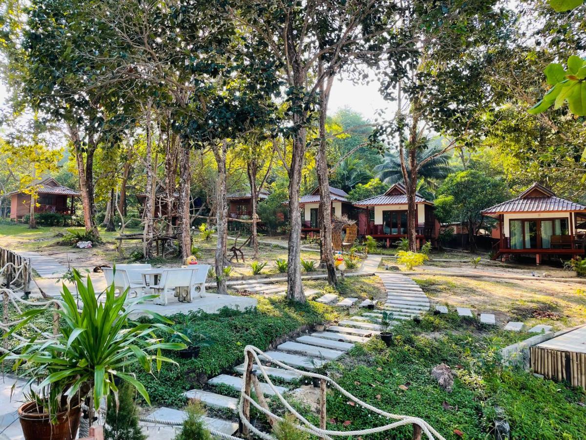 Marina Resort Koh Phayam Ranong Exterior foto
