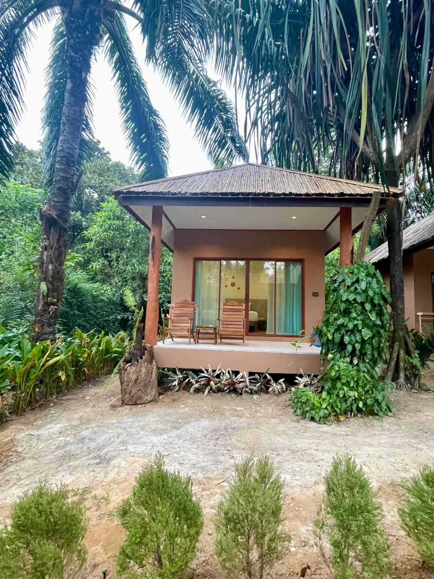 Marina Resort Koh Phayam Ranong Exterior foto