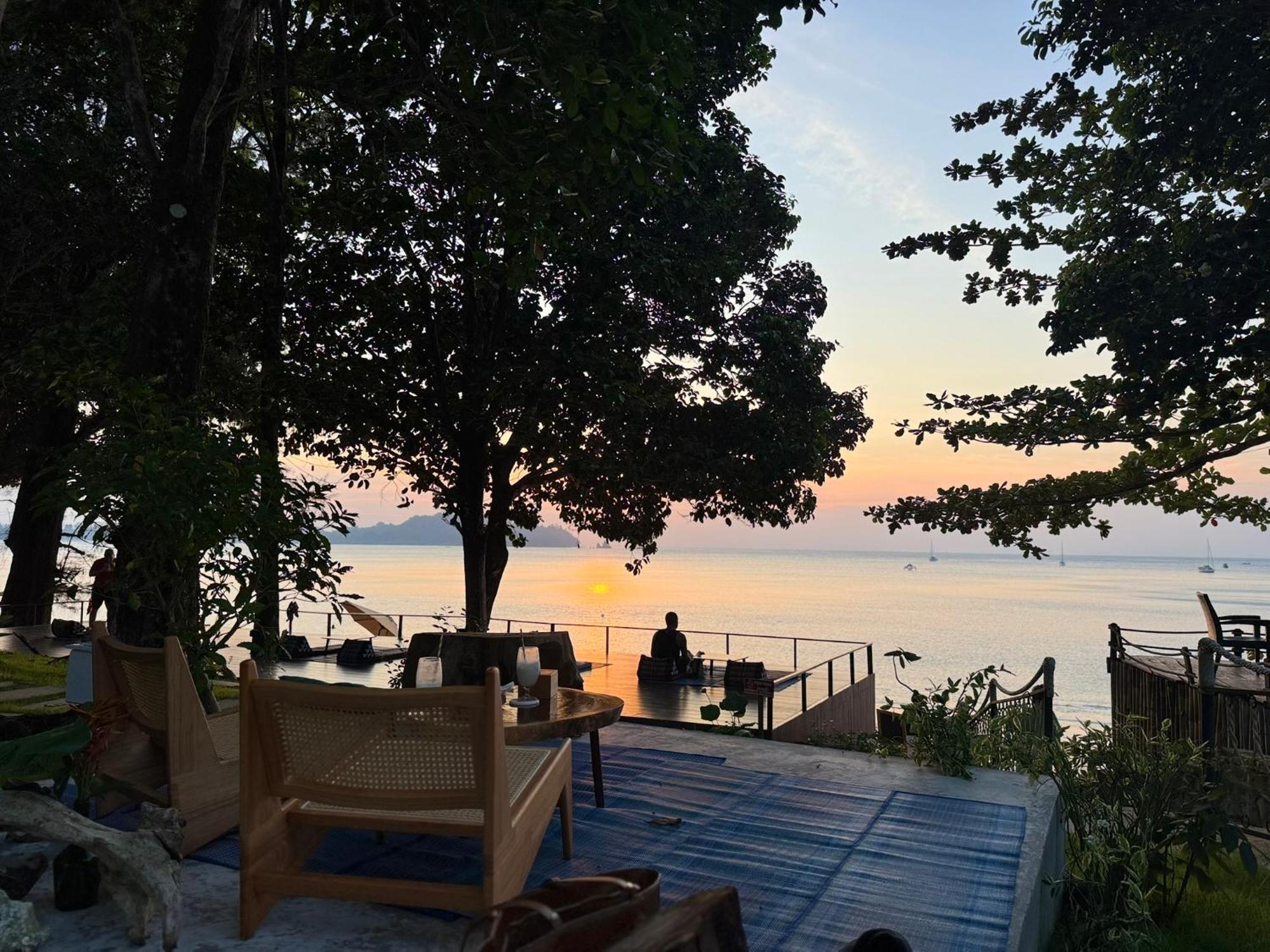 Marina Resort Koh Phayam Ranong Exterior foto