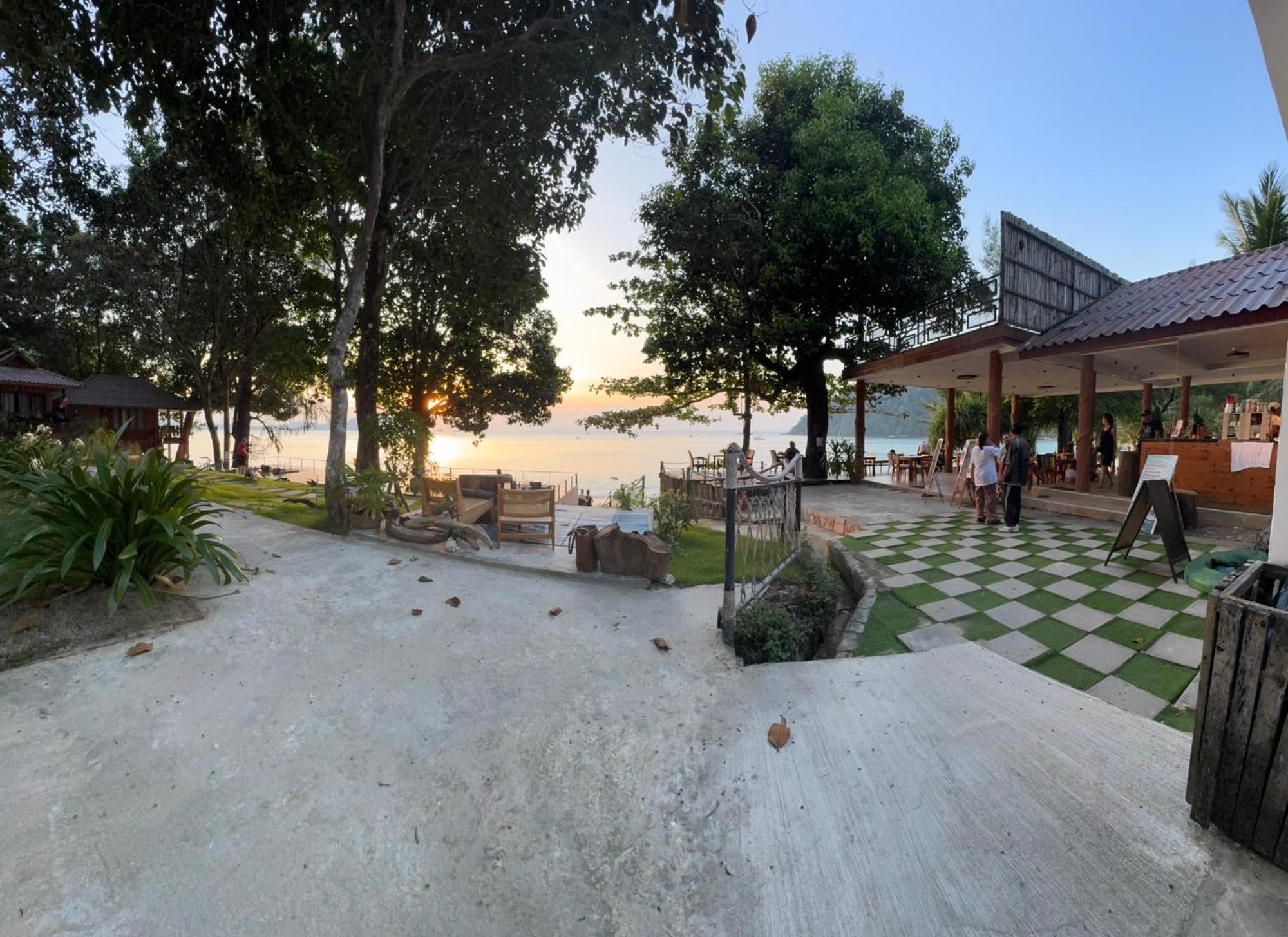 Marina Resort Koh Phayam Ranong Exterior foto
