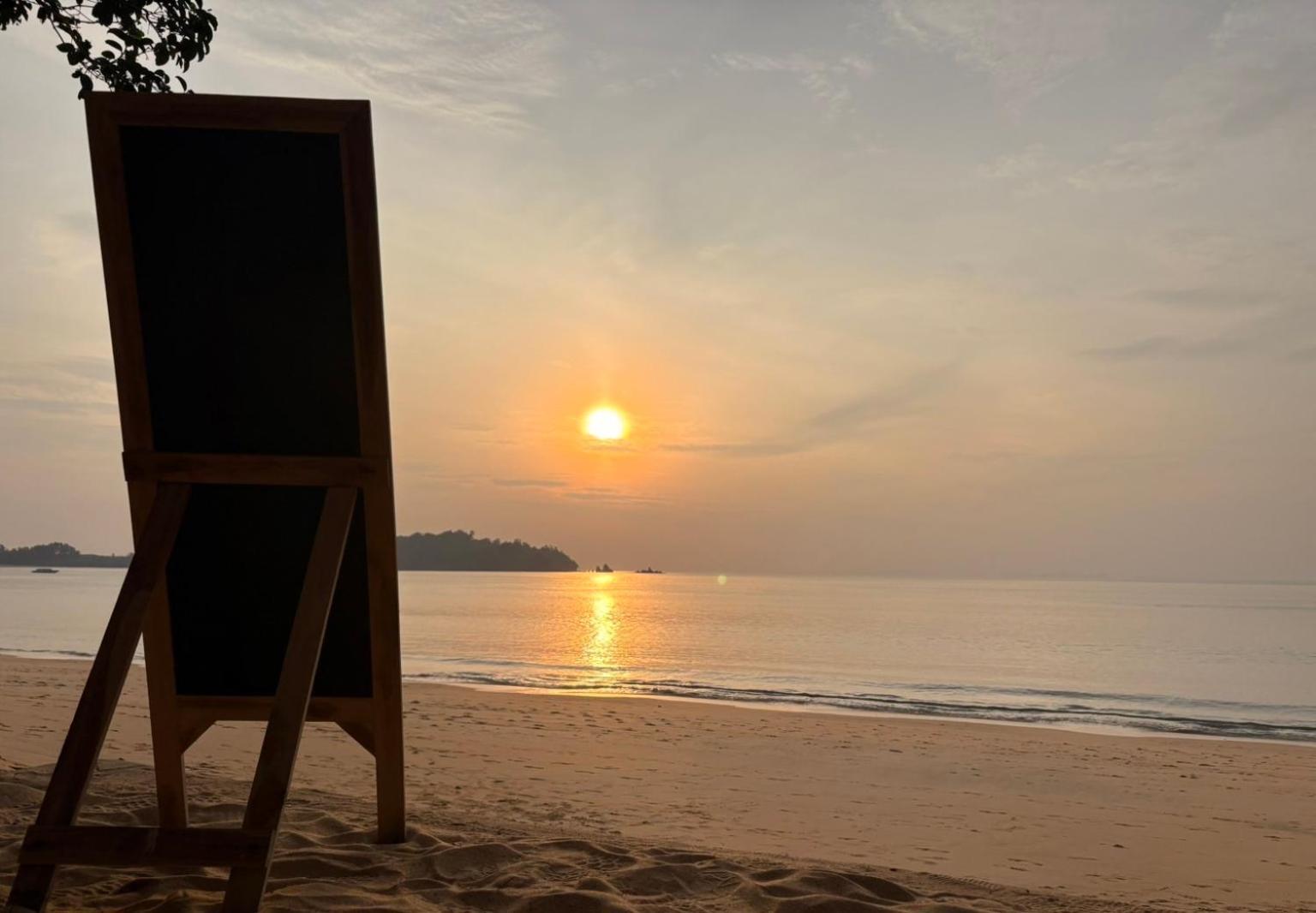 Marina Resort Koh Phayam Ranong Exterior foto