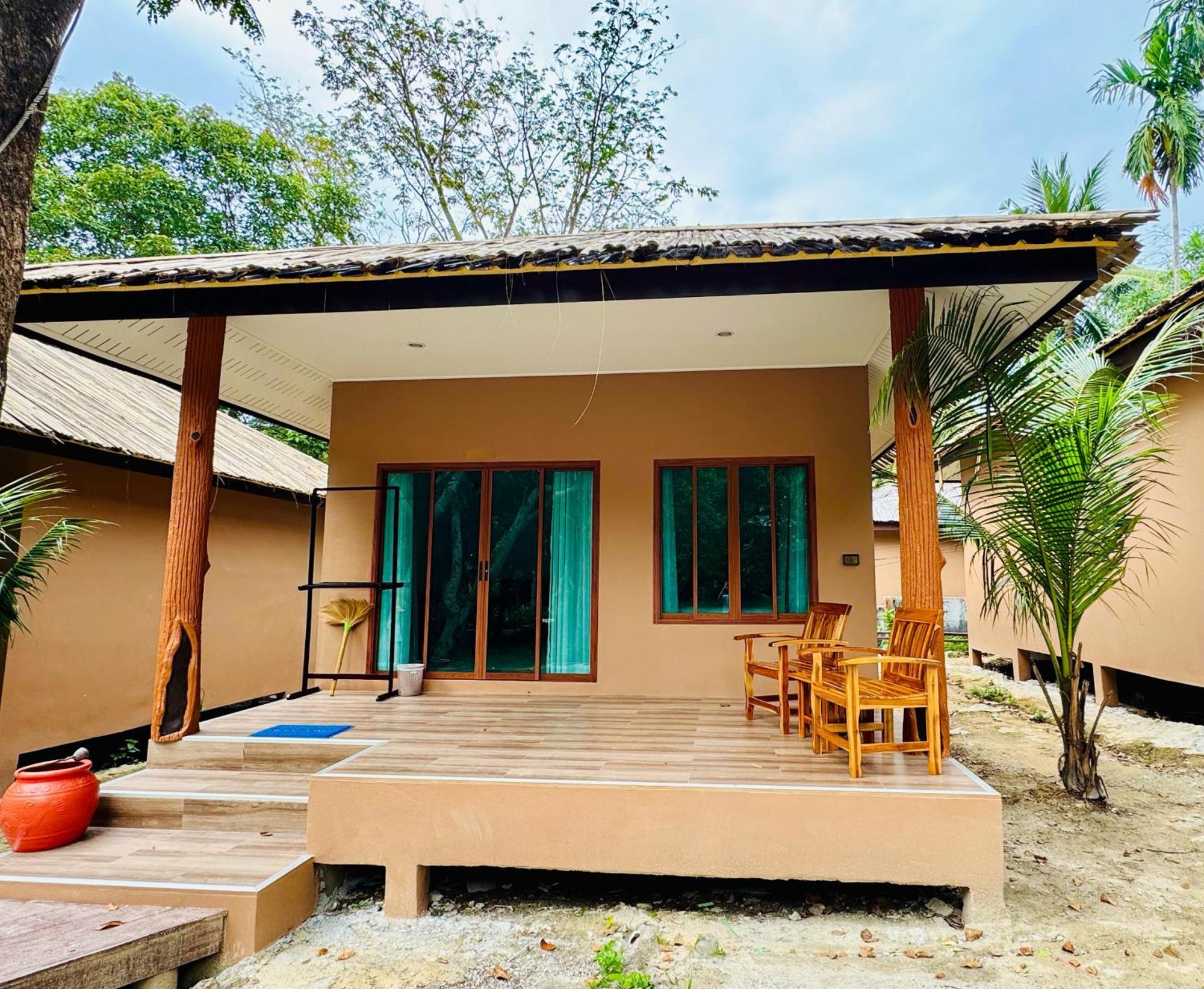 Marina Resort Koh Phayam Ranong Exterior foto